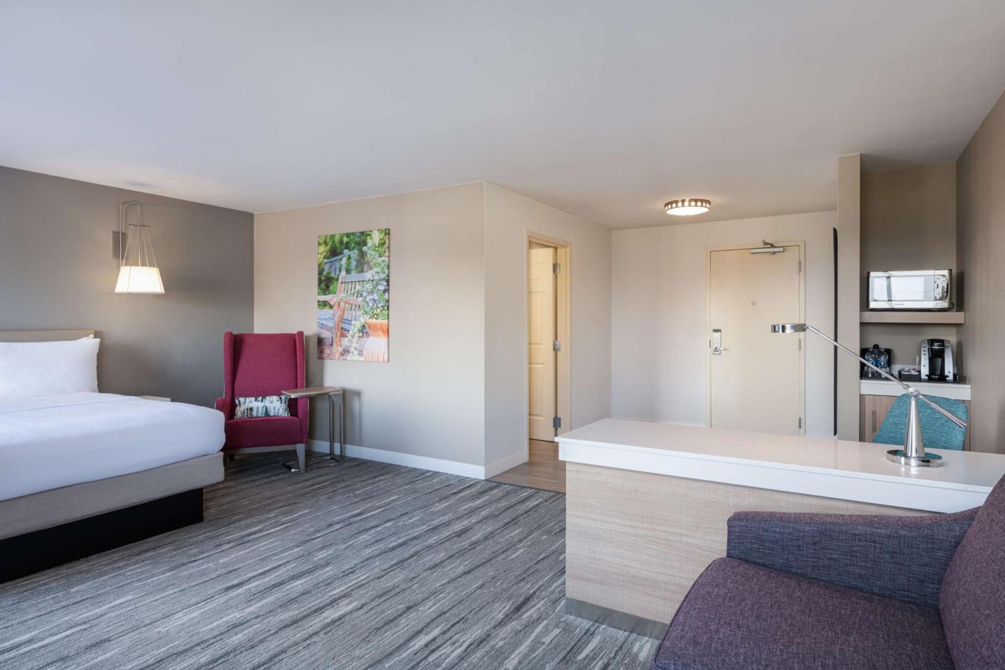 Hilton Garden Inn Saint Charles Exterior foto