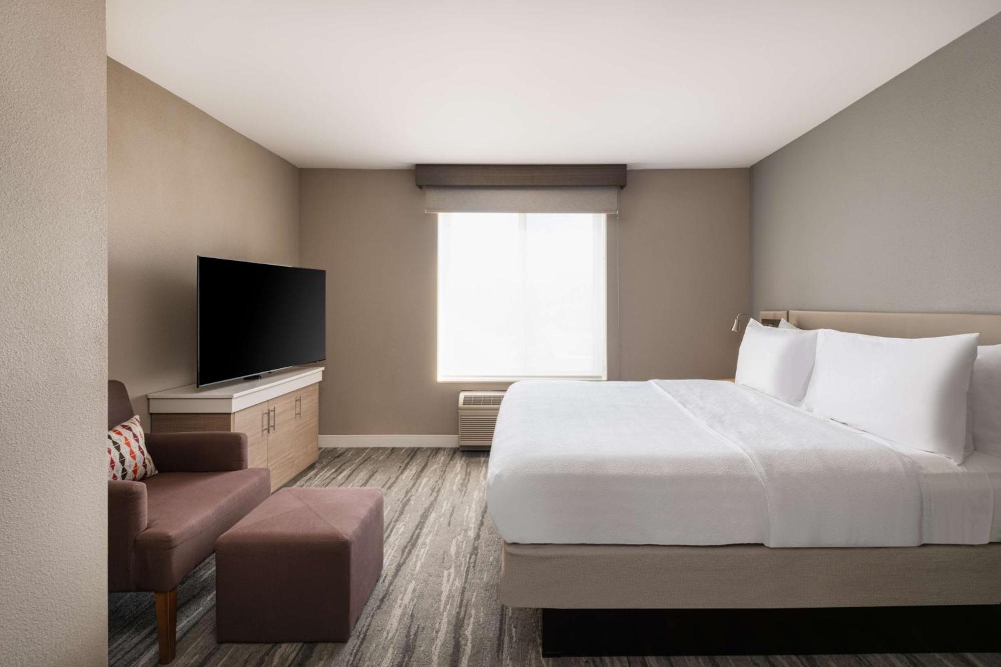 Hilton Garden Inn Saint Charles Exterior foto