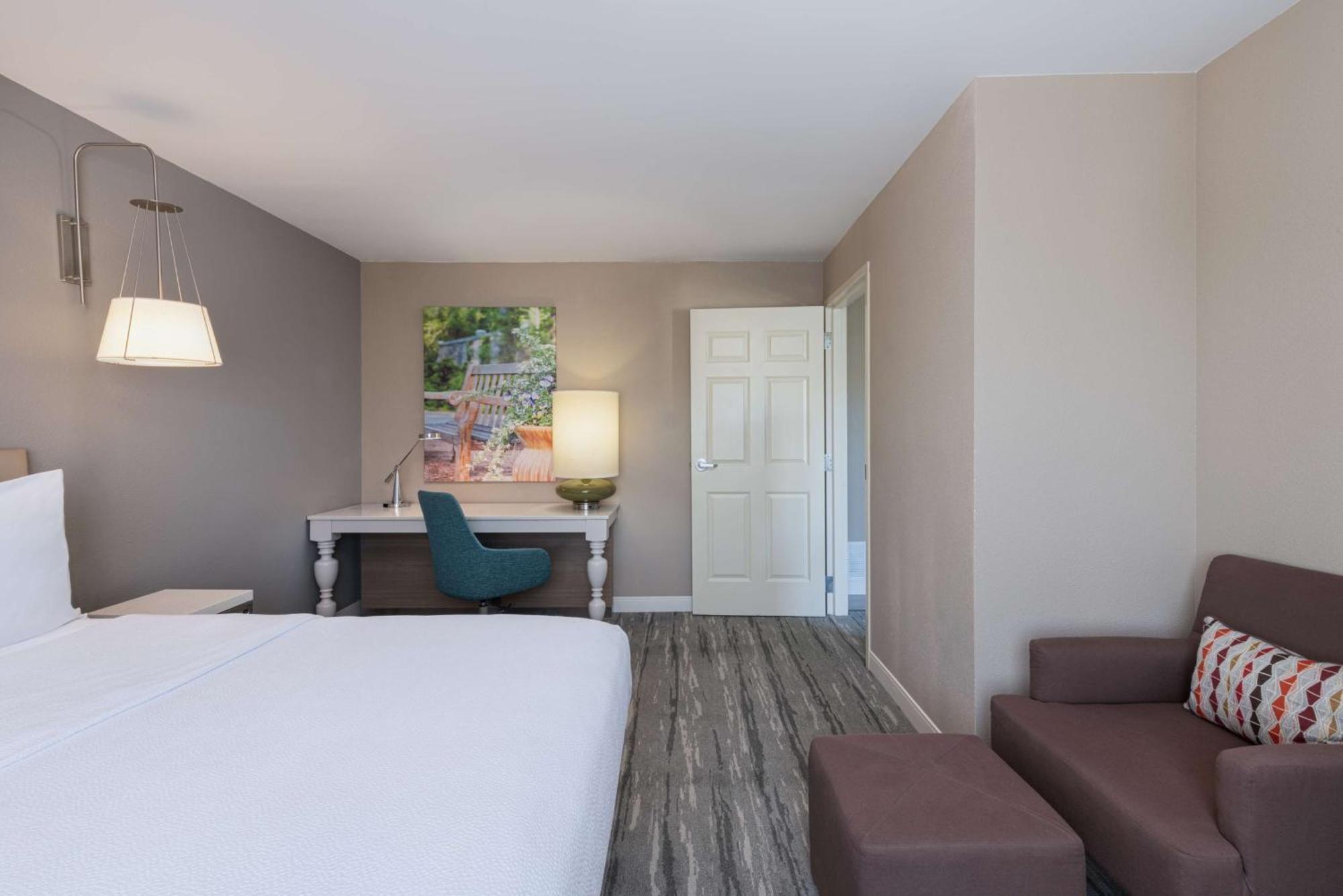 Hilton Garden Inn Saint Charles Exterior foto